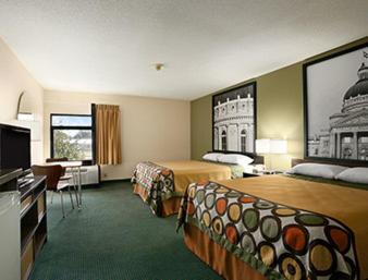 Super 8 By Wyndham Columbia City Eksteriør billede